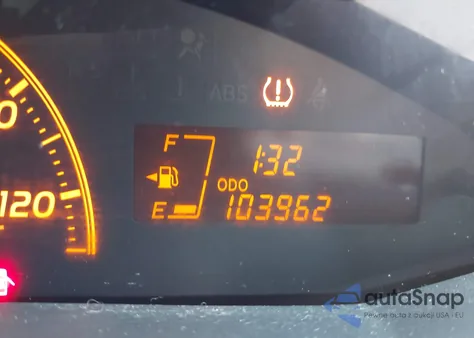 2010 Toyota Yaris z USA, uszkodzony, nr VIN JTDKT4K31A5296746